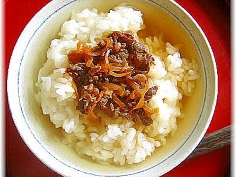 牛肉しぐれ煮の湯漬け